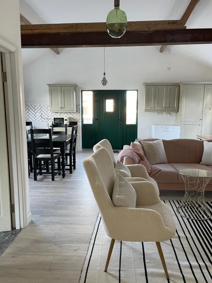 Cosy Apartment With Fire Stove แอธลอน ภายนอก รูปภาพ